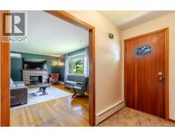 577 Maple Street, photo 3