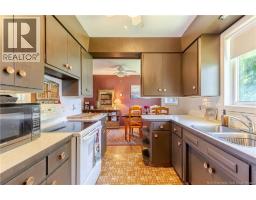577 Maple Street, photo 5