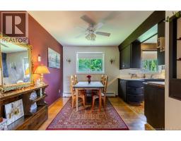 577 Maple Street, photo 8