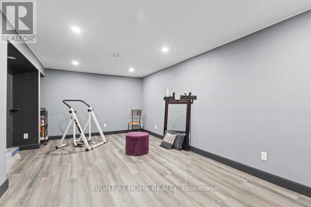 1247 Nottingham Avenue — photo 31