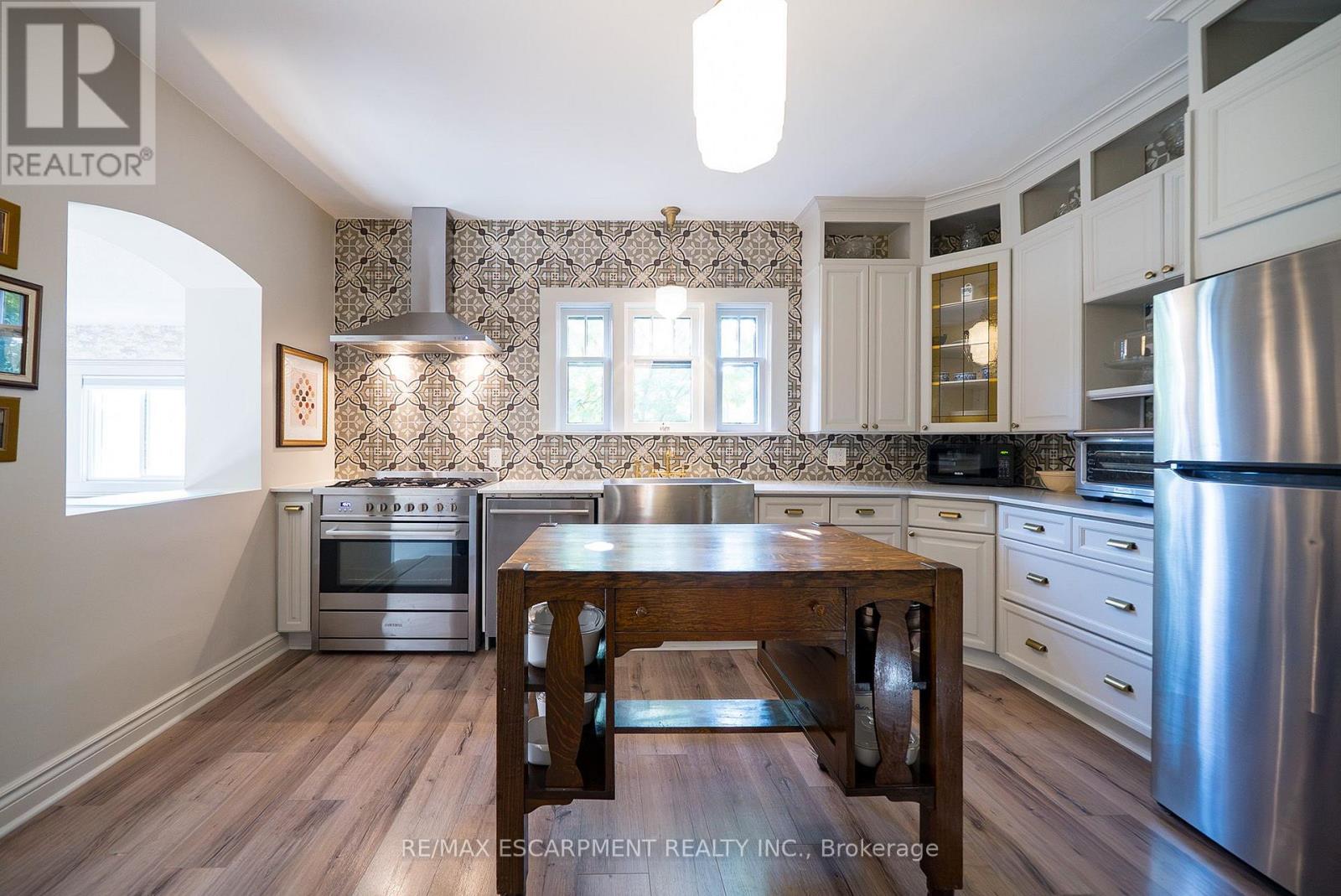 75 Walnut Street, Brant, ON photo 14