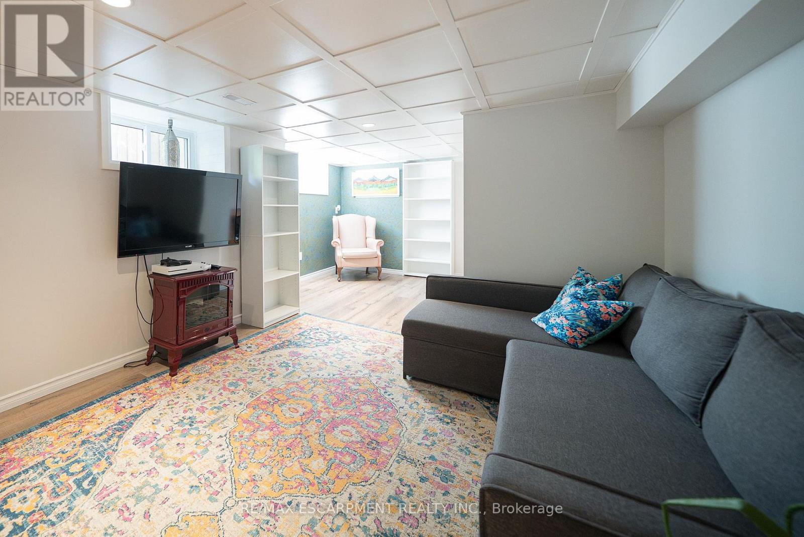 75 Walnut Street, Brant, ON photo 37