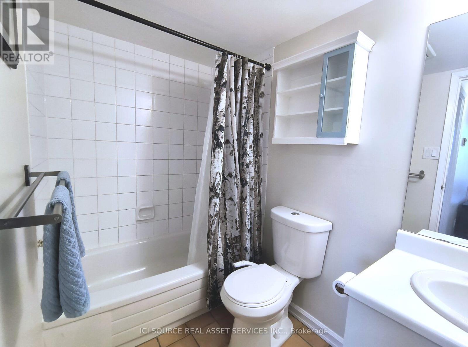 #601 222 GUIGUES AVENUE - 18
