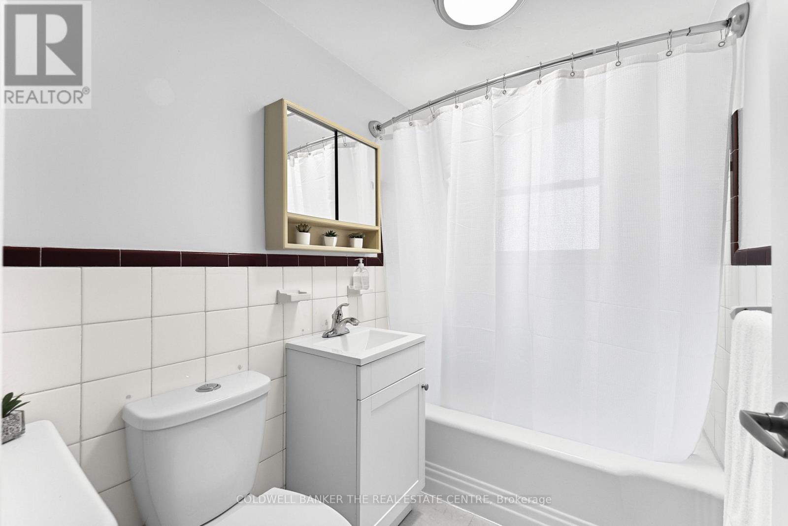 4 Robinson Street — photo 15