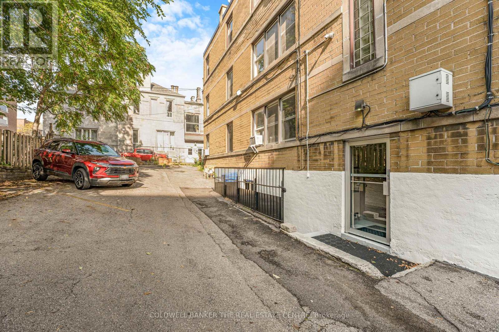 4 Robinson Street — photo 22