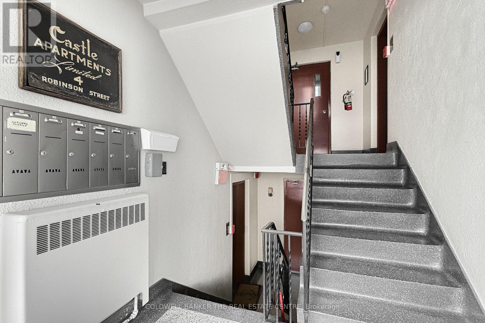 4 Robinson Street — photo 25