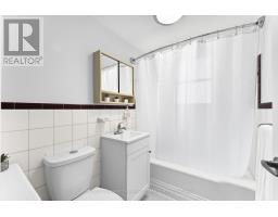 9 - 4 Robinson Street, Hamilton, ON L8P1Y5 Photo 15