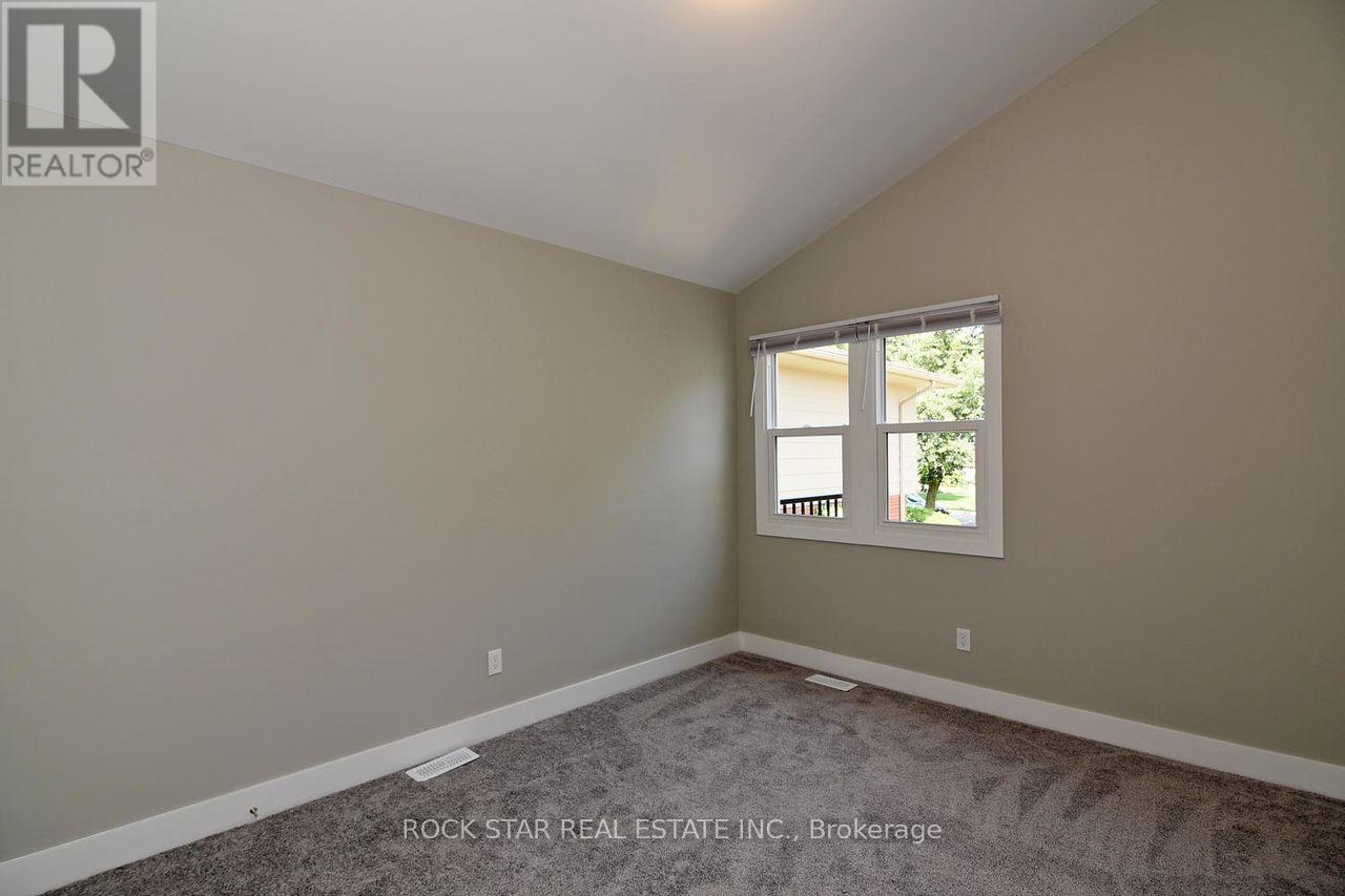 1 Southwood Crescent, London South, ON photo 28