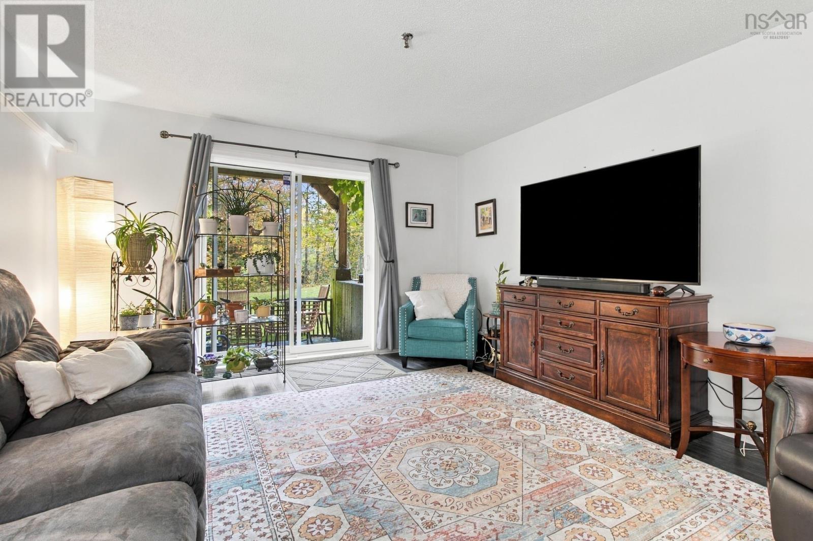 #137 9 Forest Hills Parkway - 10