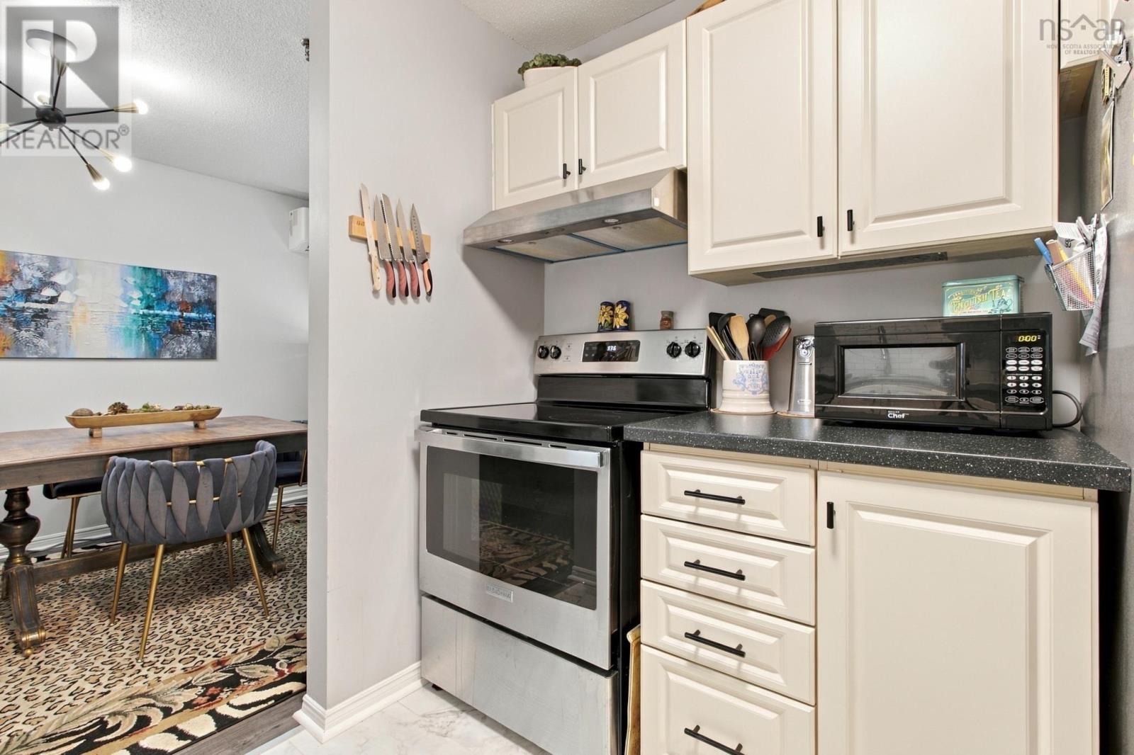 #137 9 Forest Hills Parkway - 6