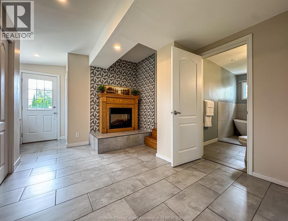 469 KING STREET East - 16