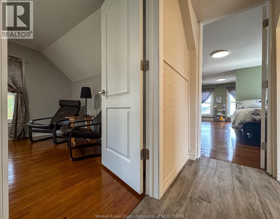 469 KING STREET East - 31