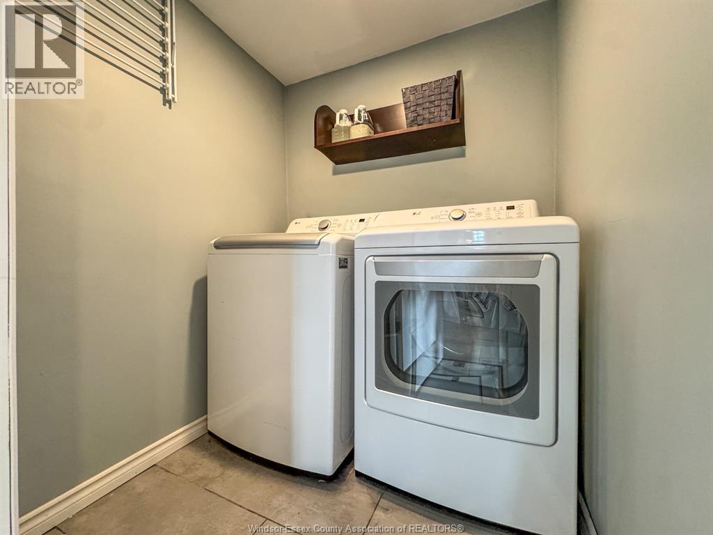 469 KING STREET East - 39