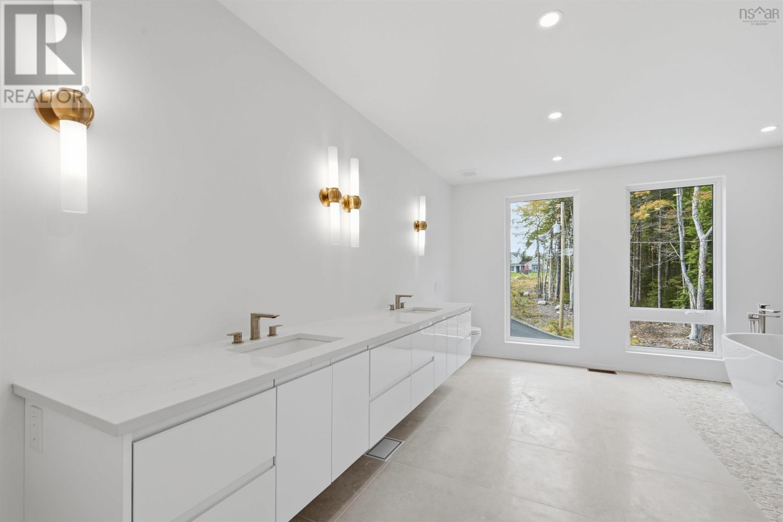 83 Canoe Crescent - 21