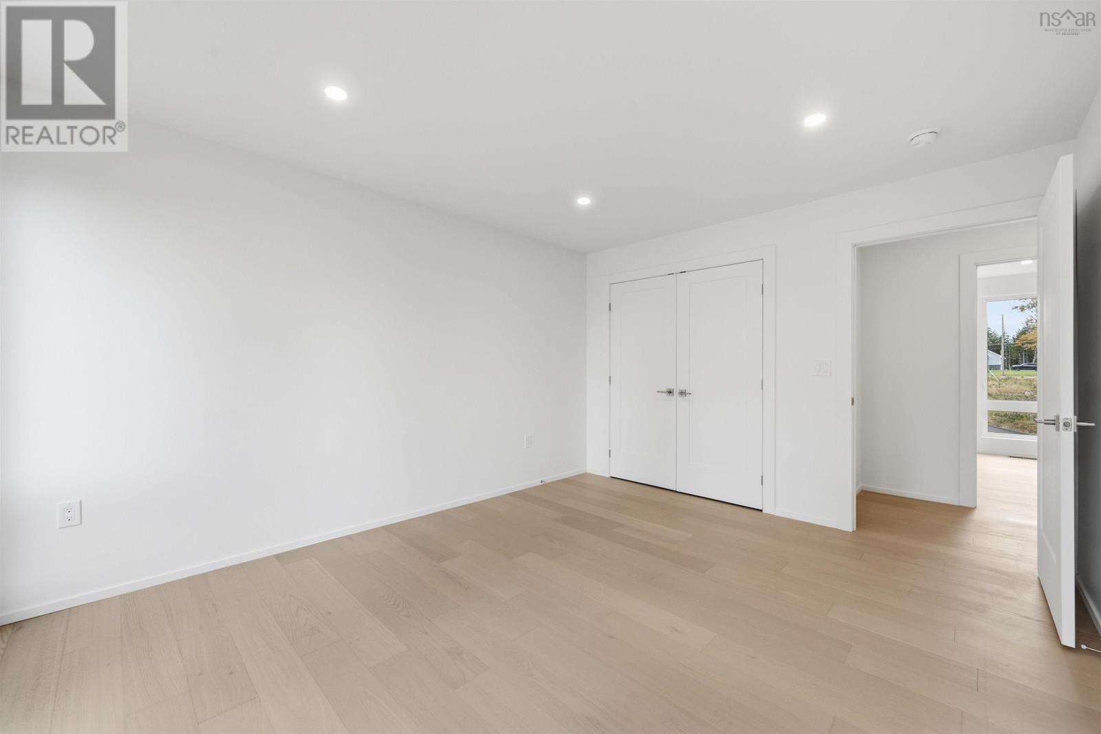 83 Canoe Crescent - 30
