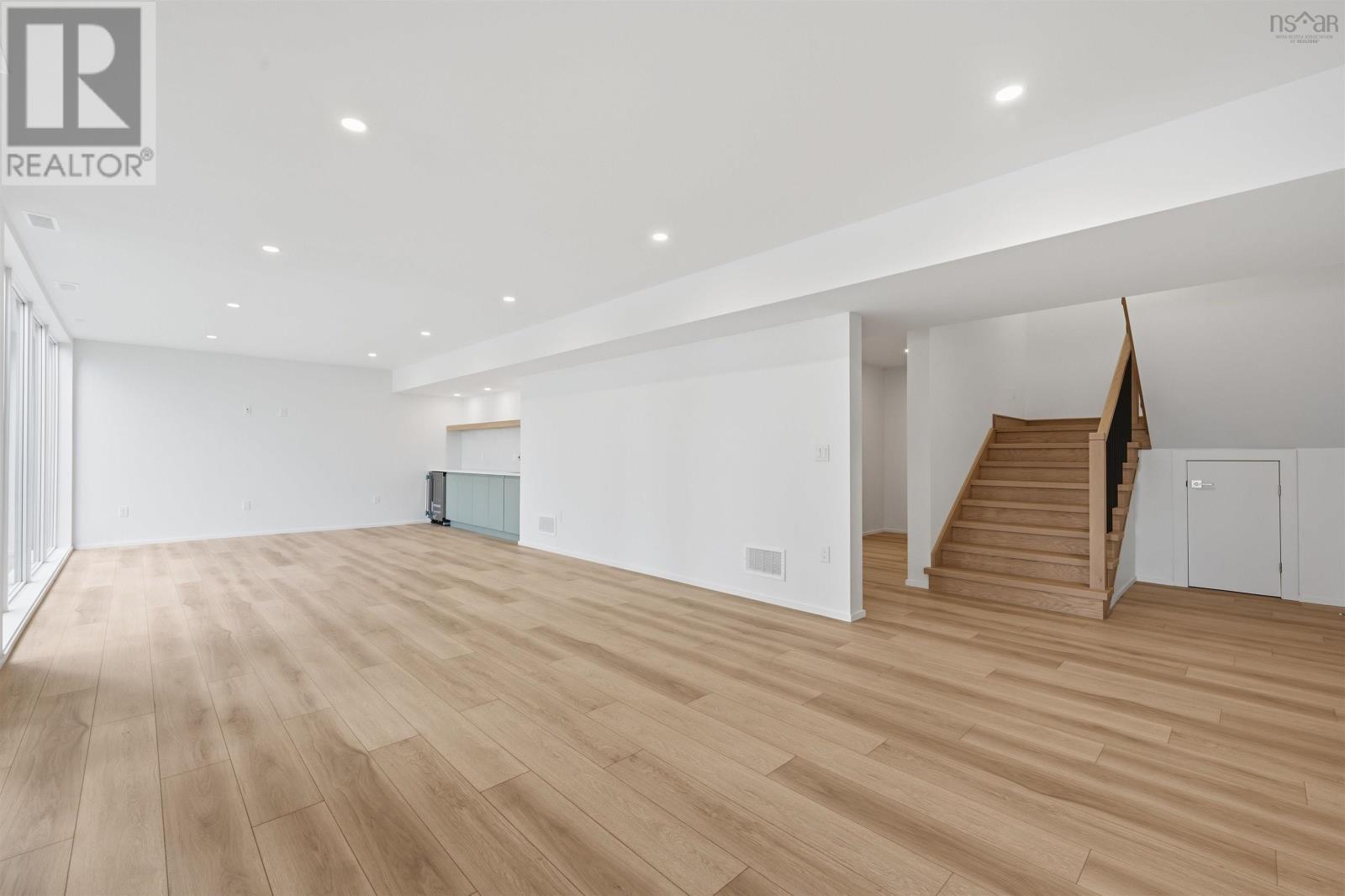 83 Canoe Crescent - 34