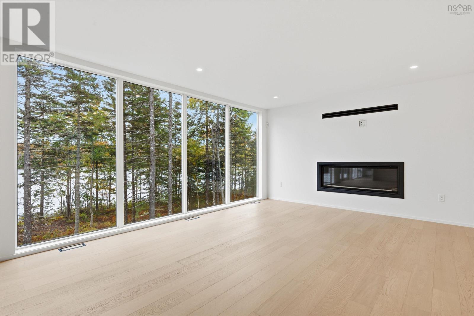 83 Canoe Crescent - 9