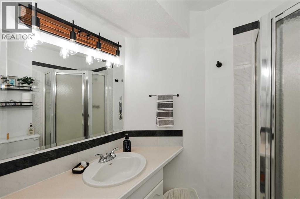 Primary 3 Piece Ensuite