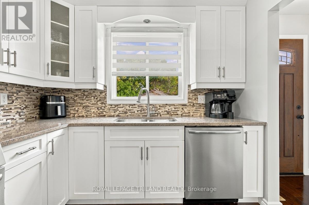 1345 ALDERSBROOK ROAD - 10