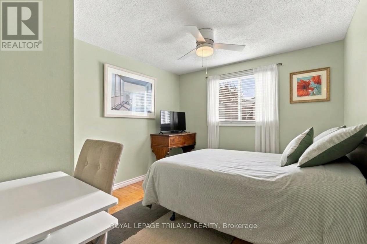 1345 ALDERSBROOK ROAD - 21