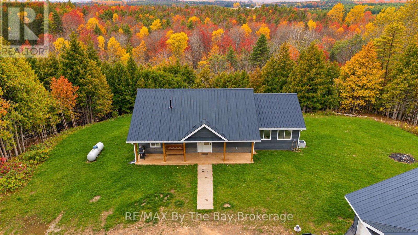 444557 Concession 8 Road