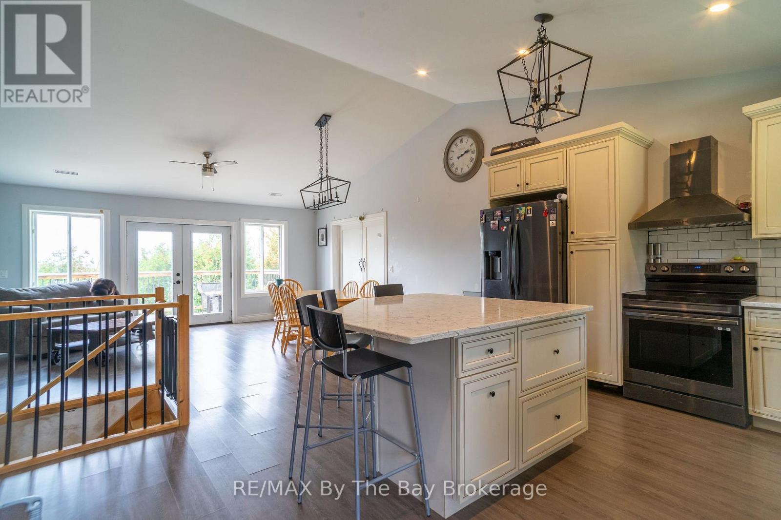 444557 Concession 8 Road — photo 11