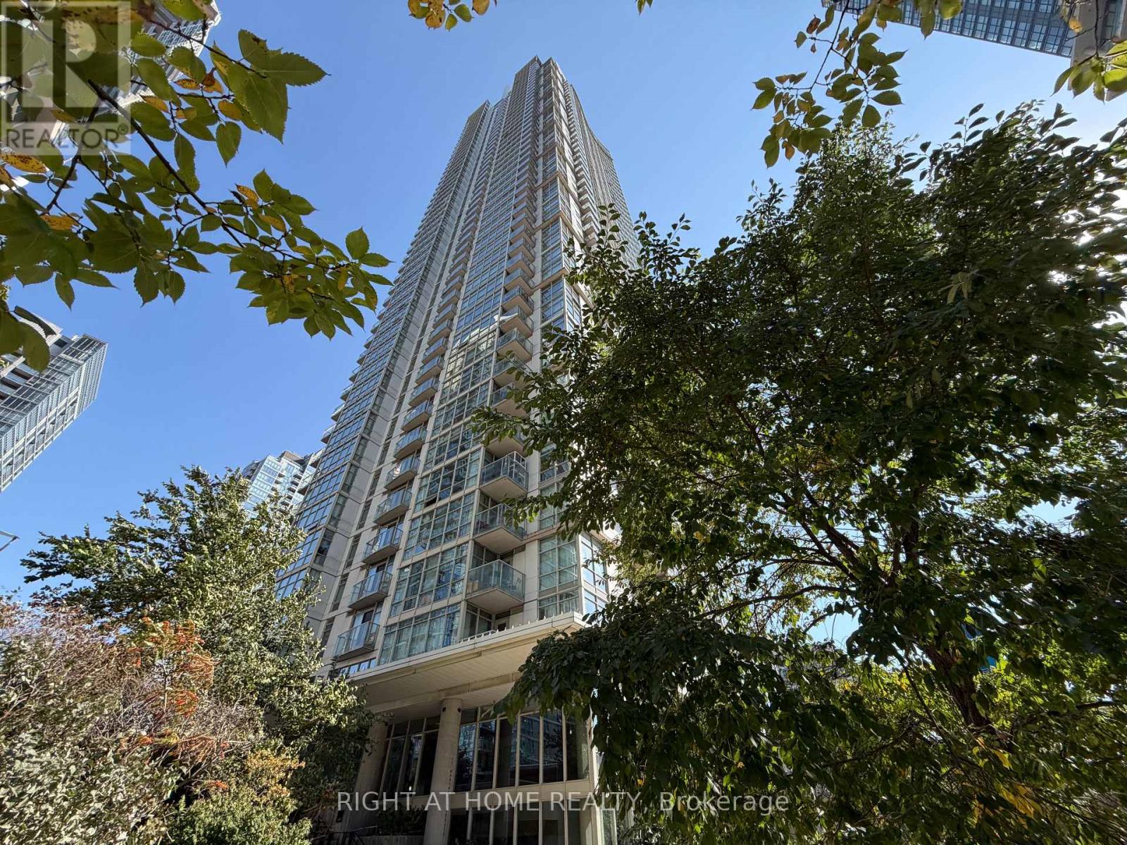 2905- 35 Mariner Terrace, Toronto, ON photo 2