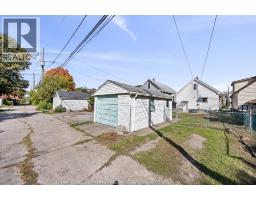 455 Curry, Windsor, ON N9B2B8 Photo 23