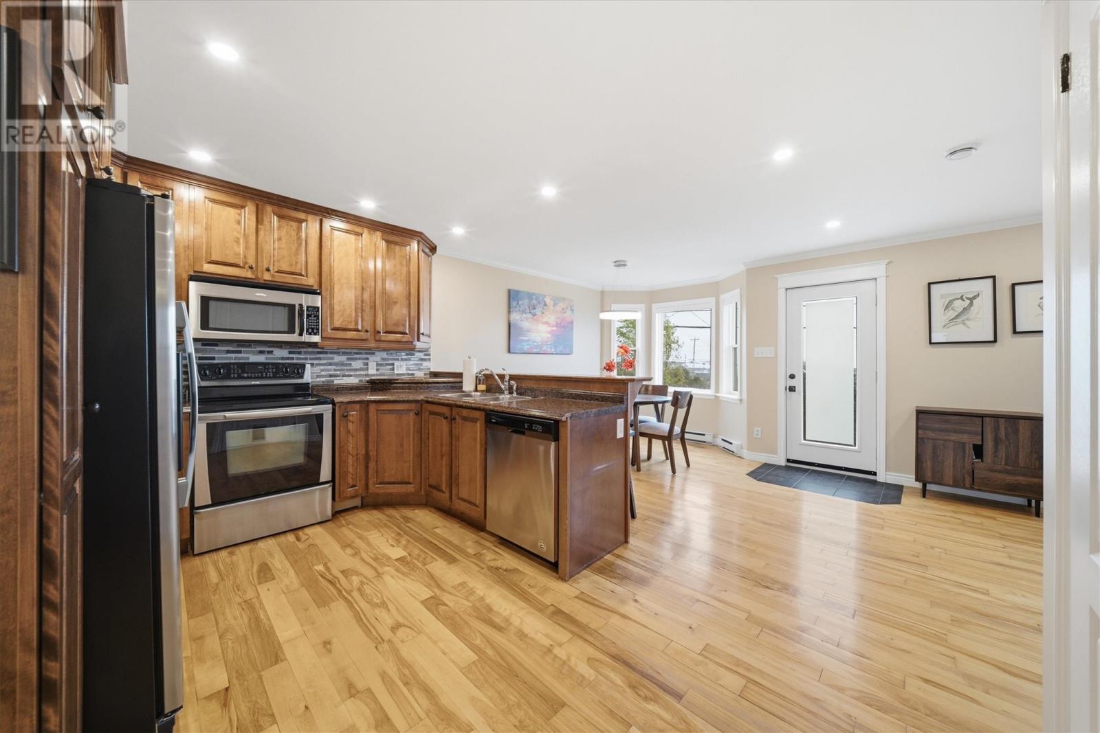 5 Lasalle Drive - 7