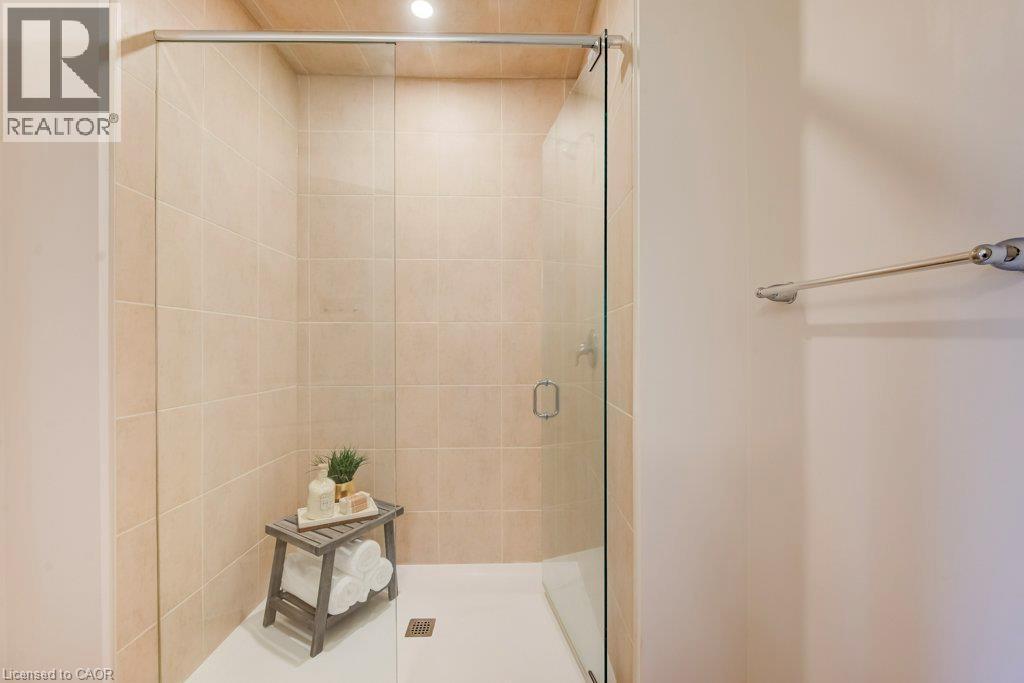 155 Thomas Slee Drive — photo 32