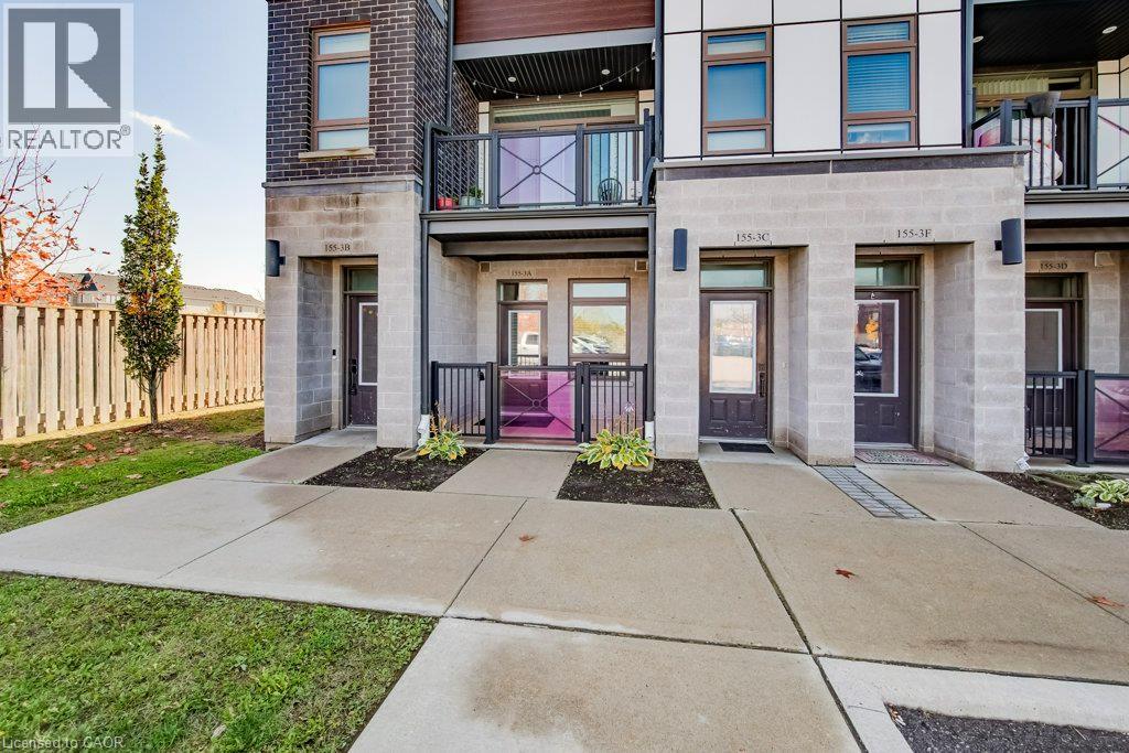 155 Thomas Slee Drive — photo 4
