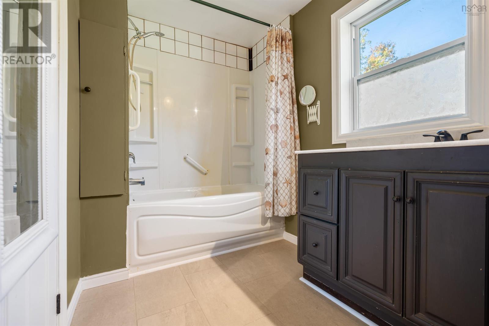 74 BATTIST Road - 24