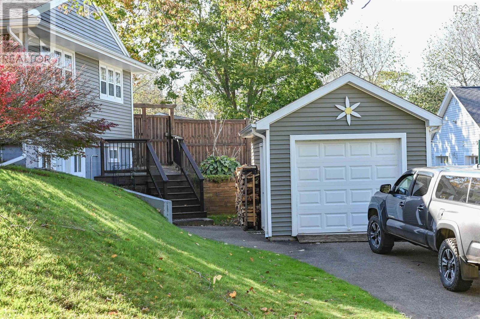 23 Grant St., Kentville NS - 5