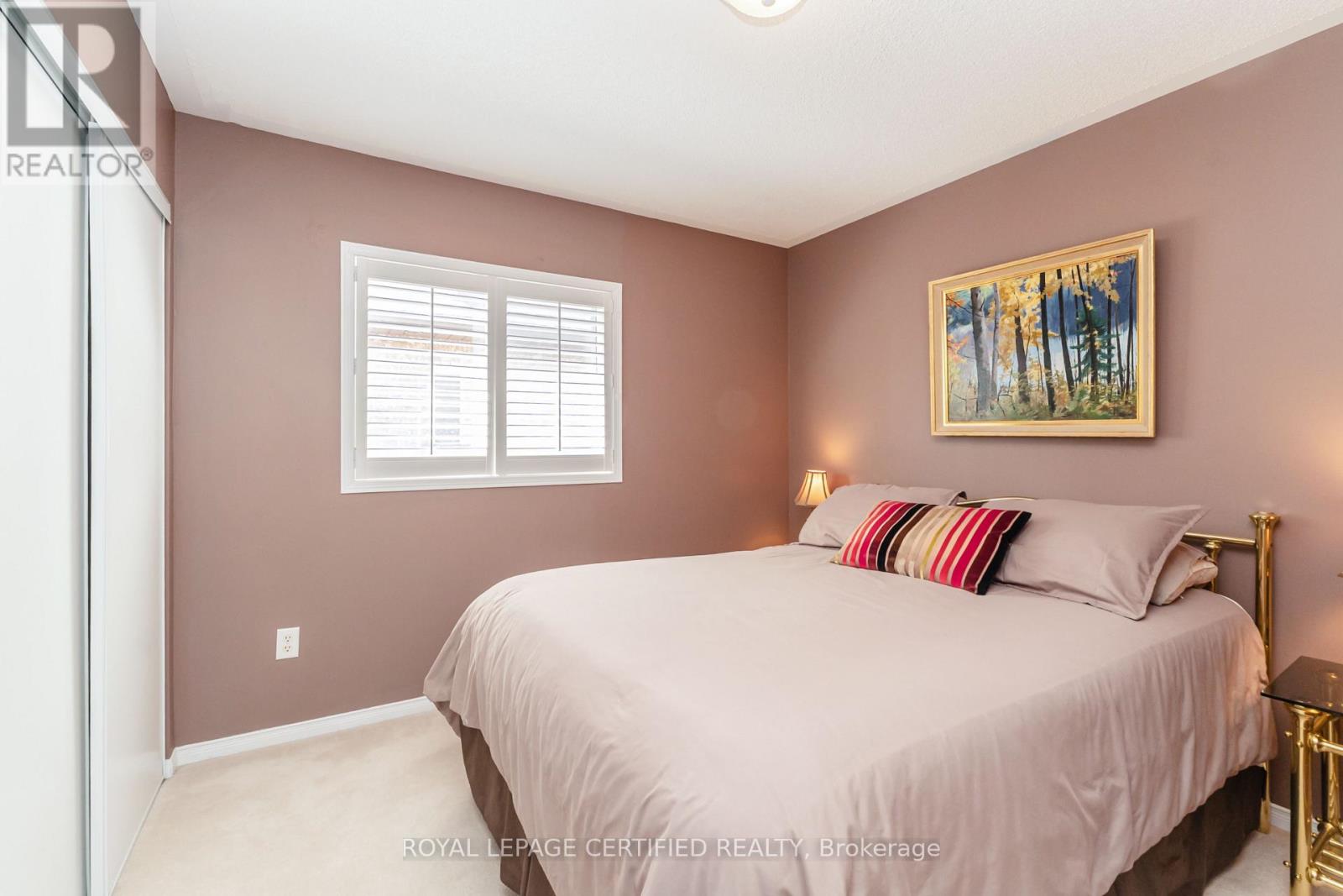 6 COLLINGWOOD AVENUE - 21