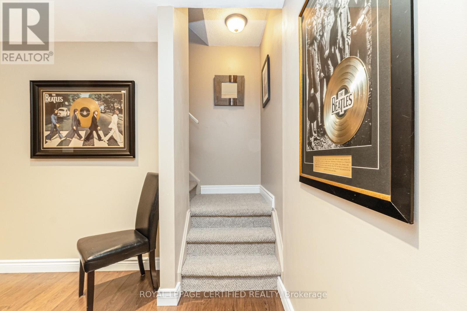 6 COLLINGWOOD AVENUE - 24