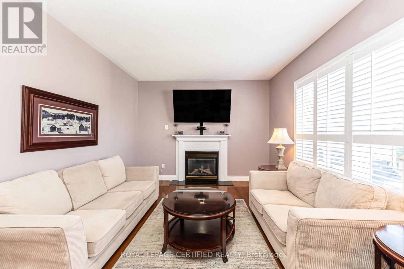 6 Collingwood Avenue, Brampton, ON photo 9