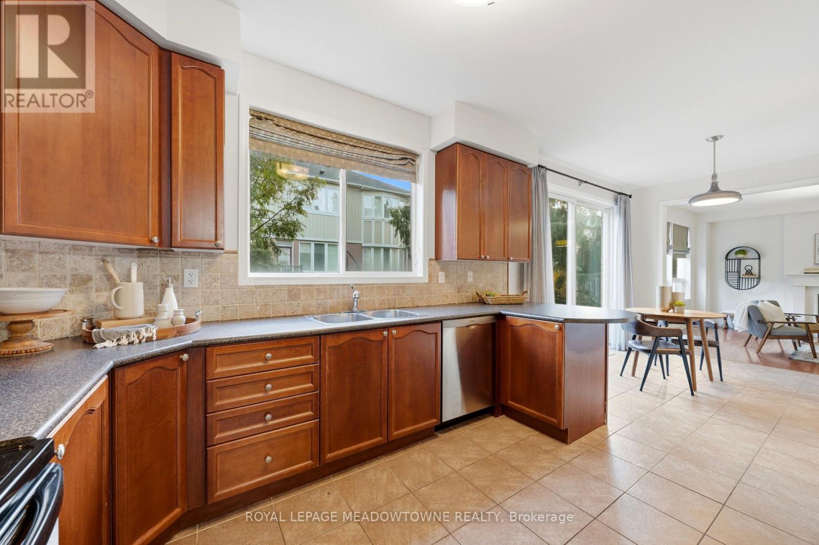 721 SWITZER CRESCENT - 17