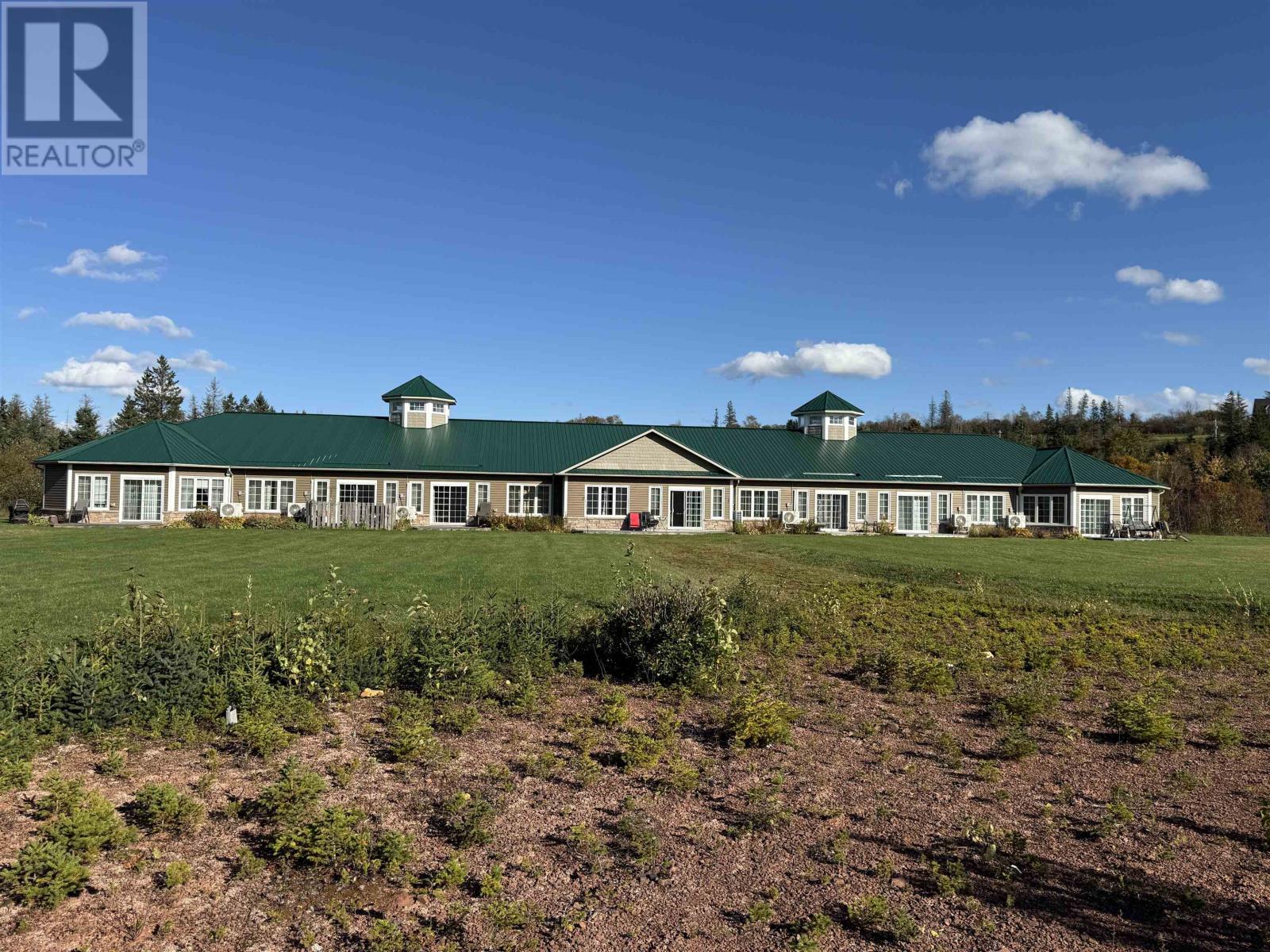 40 MEADOWPARK HAVEN Crescent - 2