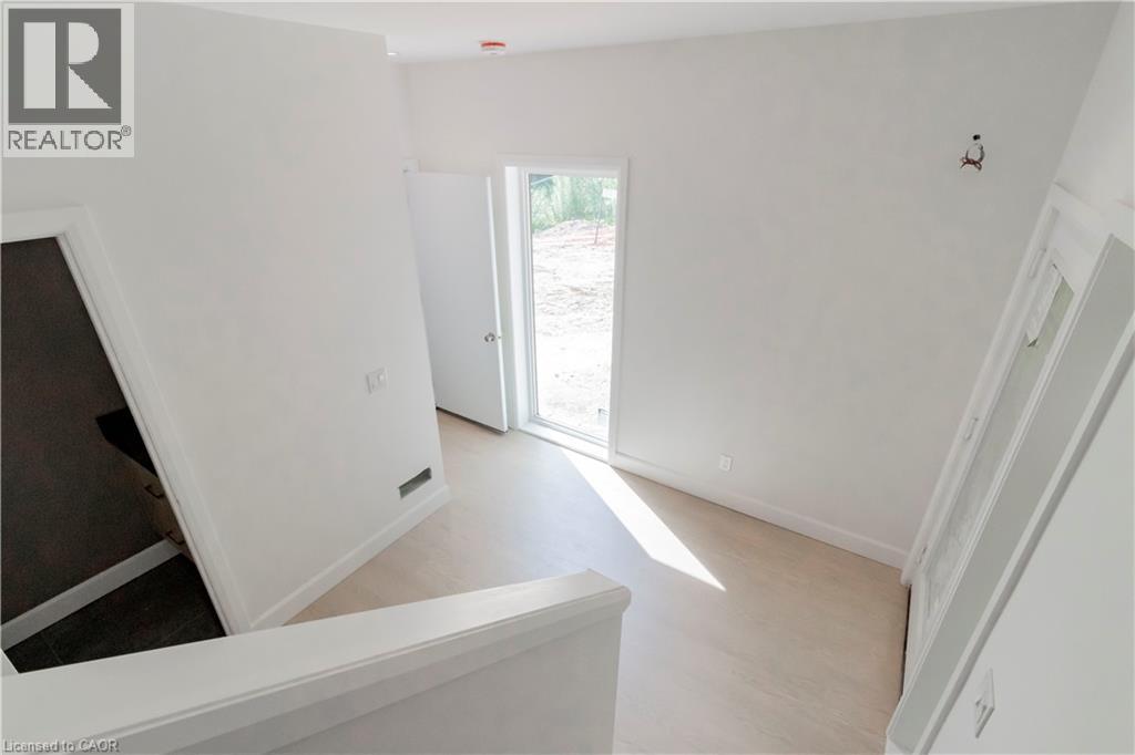 114 Madison Avenue South — photo 17