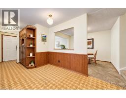 15 Uxbridge Crescent, Kitchener, ON N2E2S2 Photo 13