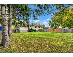 15 Uxbridge Crescent, Kitchener, ON N2E2S2 Photo 28