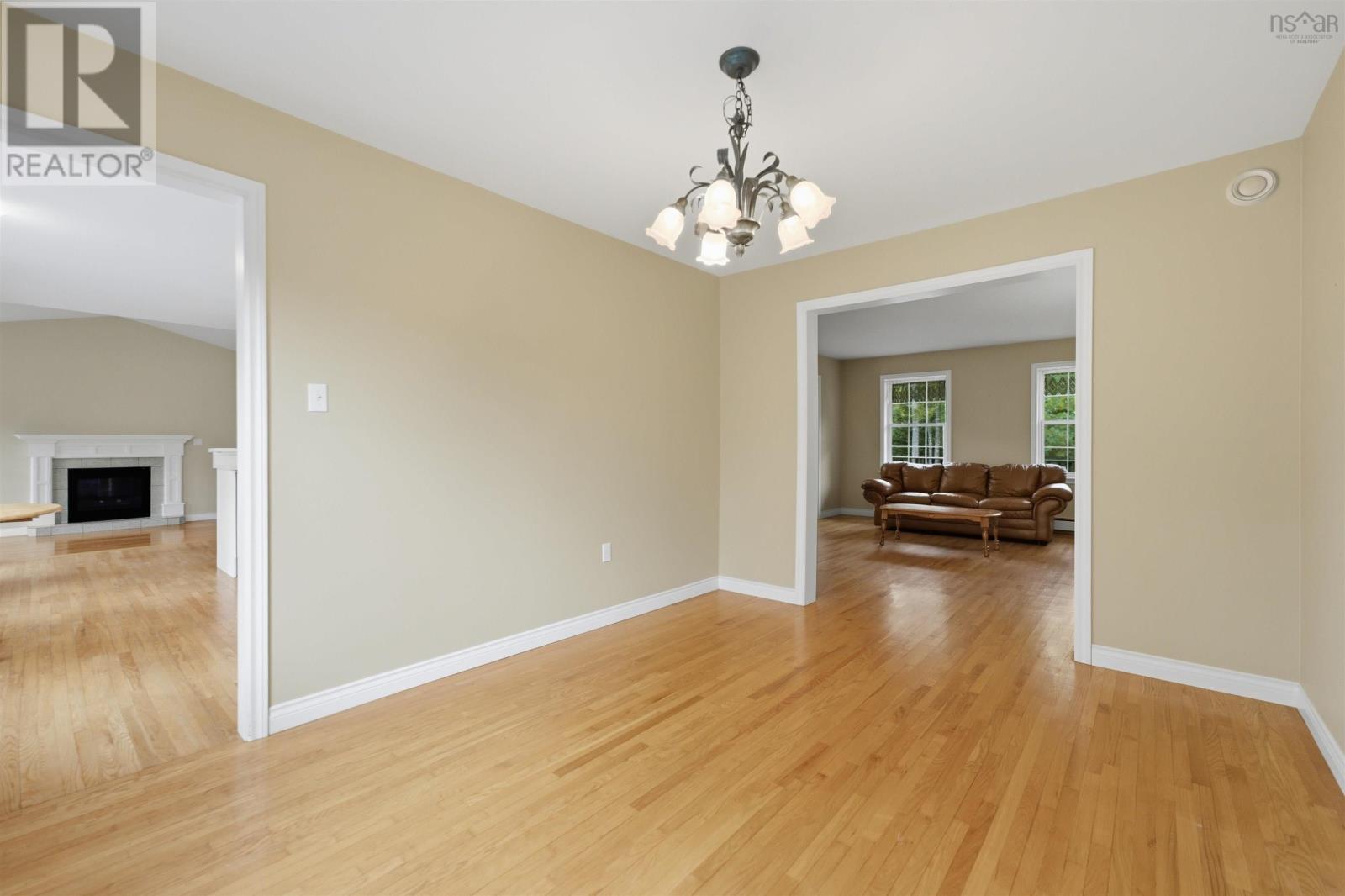 111 St George Boulevard - 18