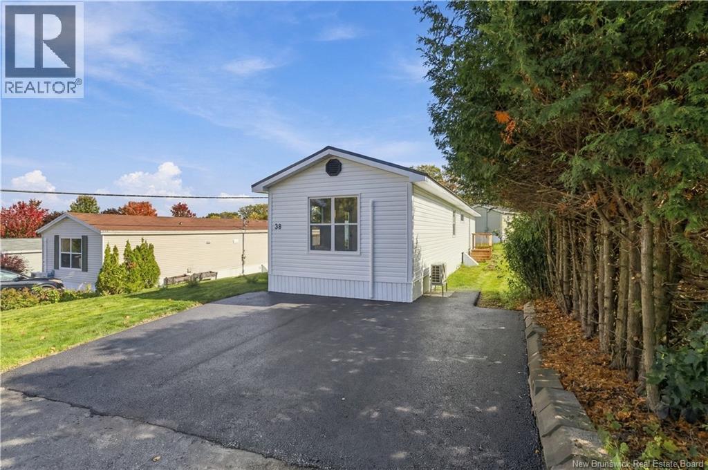 38 Bayberry Street - 7
