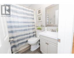 29 Routledge Ave, Sault Ste  Marie, ON P6B2X8 Photo 18