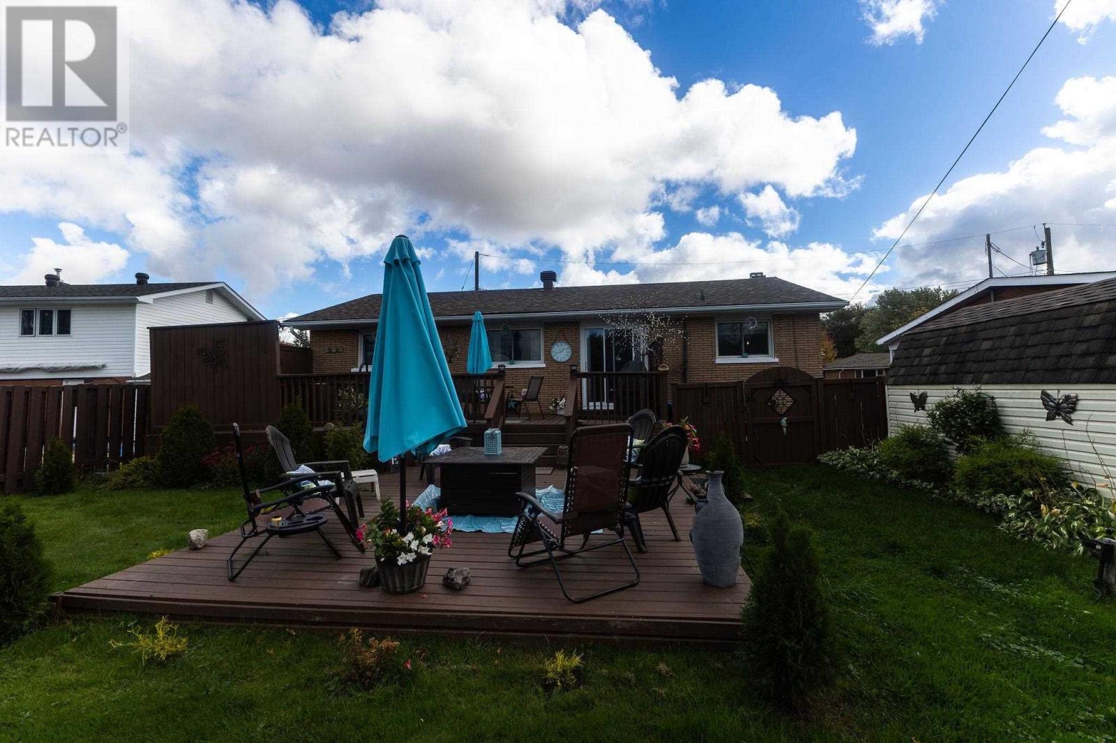 29 Routledge AVE - 38