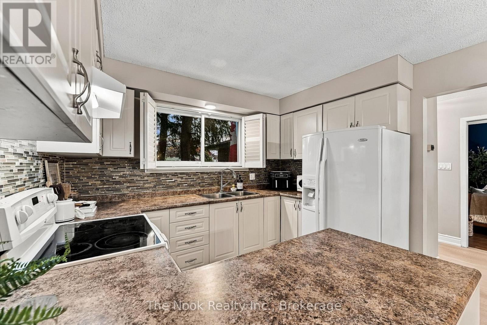 503 TORRINGTON COURT - 8