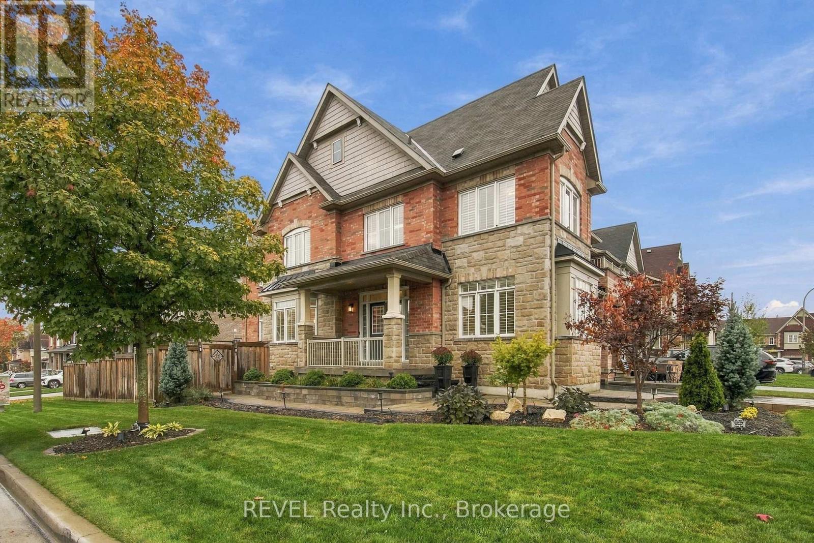127 Cathedral Drive, Whitby, ON photo 1