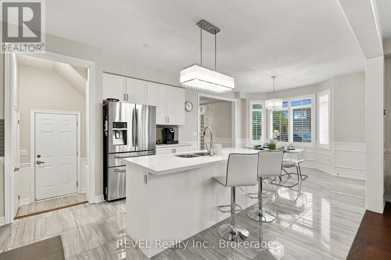 127 Cathedral Drive, Whitby, ON photo 14