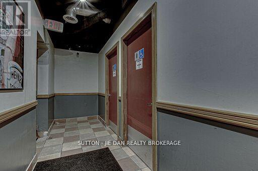 471 Dundas Street — photo 12