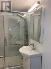 471 Dundas Street — photo 15
